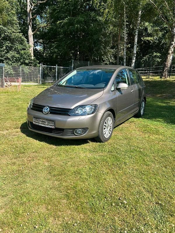 Braun Gebraucht 2013 VW Golf VII Kleinwagen | 6.400 € (Superpreis) - Bild 1/4