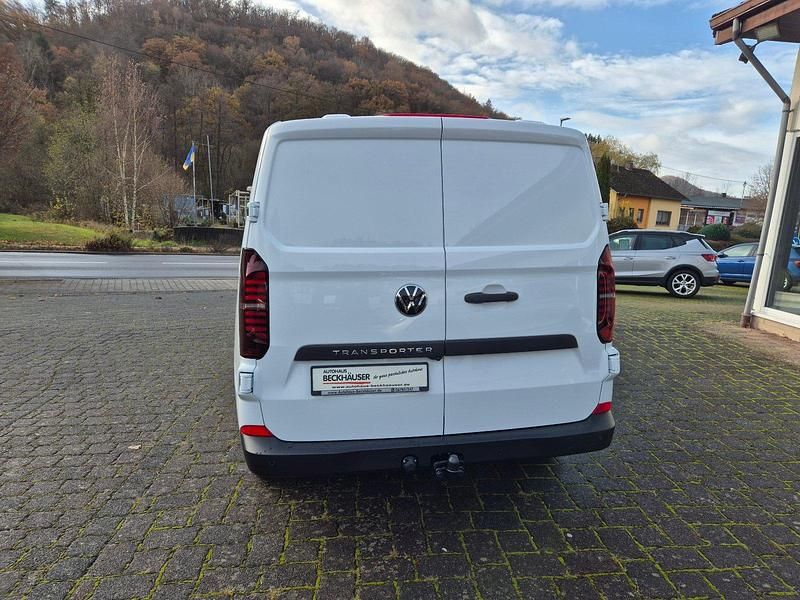 Gebraucht VW T7 150 PS (110 kW) 2025 Weiß Van