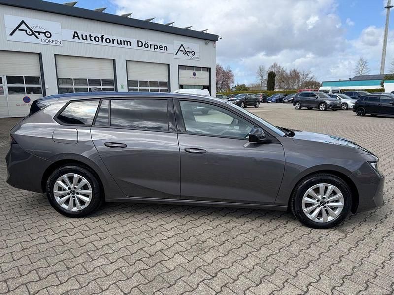 Gebraucht Opel Astra Enjoy 110 PS (80 kW) 2024 Grau Limousine