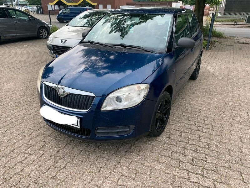 Blau Gebraucht 2008 Skoda Fabia Limousine | 1.000 € (Superpreis) - Bild 1/4