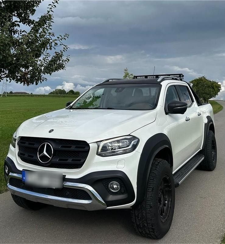 Weiß Gebraucht 2018 Mercedes X250 Edition Abholung | 34.000 € (Teuer) - Bild 1/4
