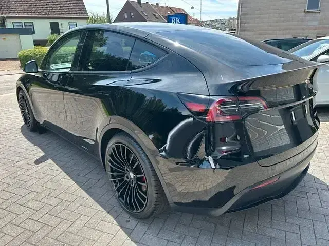 Gebraucht Tesla Model Y Performance 392 kW (534 PS) 2024 Schwarz SUV