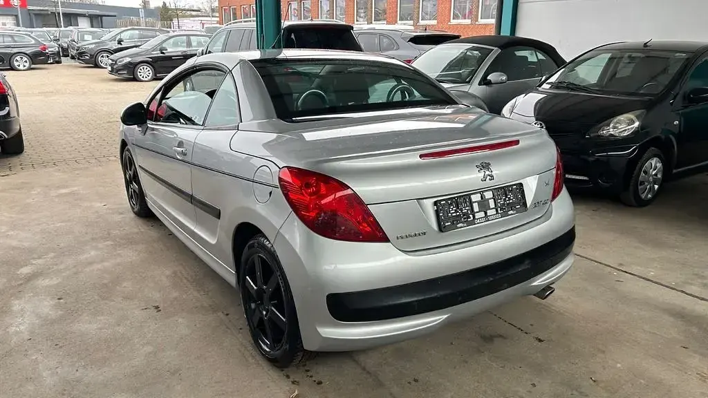 Gebraucht Peugeot 207 CC Sport 120 PS (88 kW) 2008 Gris aluminium Cabrio