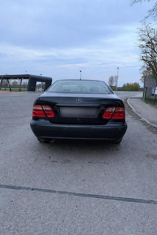 Gebraucht Mercedes CLK320 218 PS (160 kW) 1997 Blau Coupé