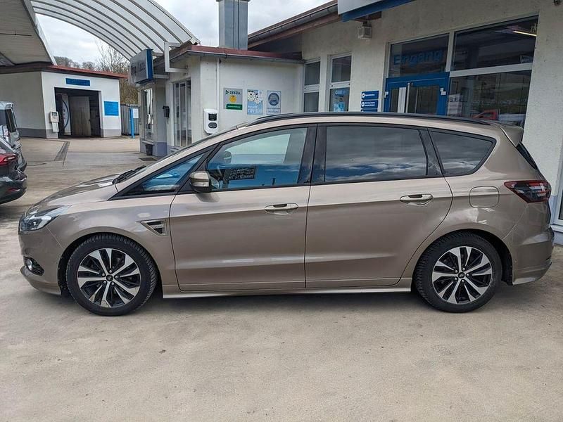 Gebraucht Ford S-MAX ST-Line 165 PS (121 kW) 2019 Silber Van / Kleinbus