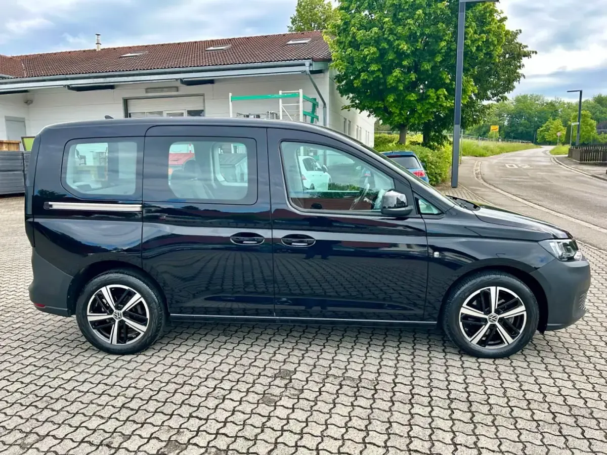 Gebraucht VW Caddy 122 PS (89 kW) 2023 Deep black perleffekt Van / Kleinbus