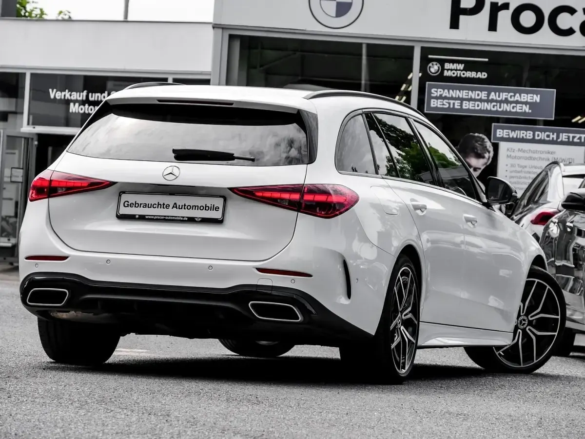 Gebraucht Mercedes C220 AMG line 197 PS (144 kW) 2024 Weiß Kombi