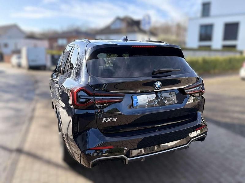 Gebraucht BMW iX3 210 kW (286 PS) 2023 Schwarz SUV