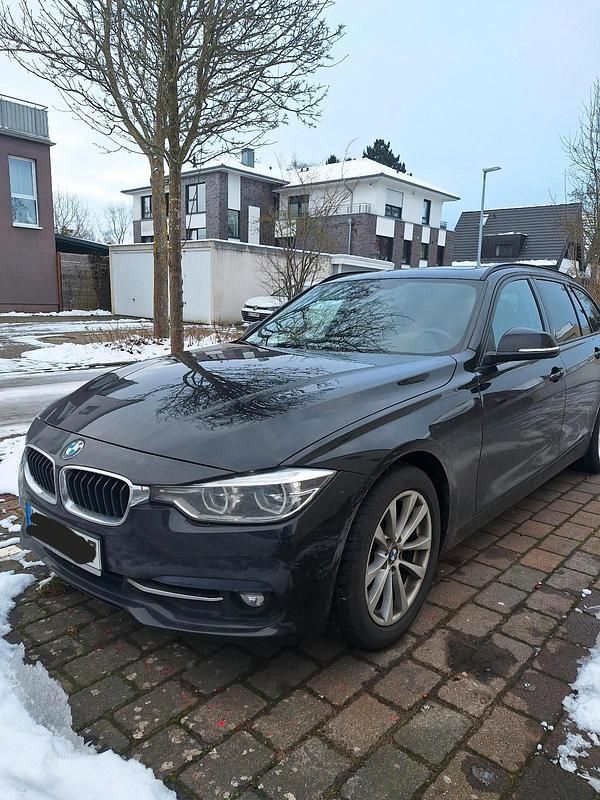 Schwarz Gebraucht 2016 BMW 318 Sport Line Kombi | 12.850 € (Guter Preis) - Bild 1/4