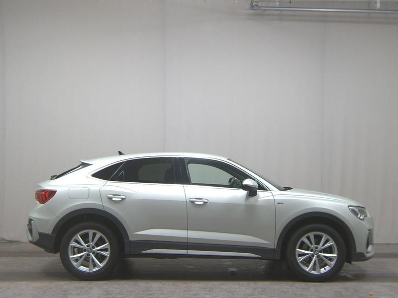 Tausilber metallic Gebraucht 2020 Audi Q3 Sportback S-Line SUV | 25.680 € (Guter Preis) - Bild 1/4