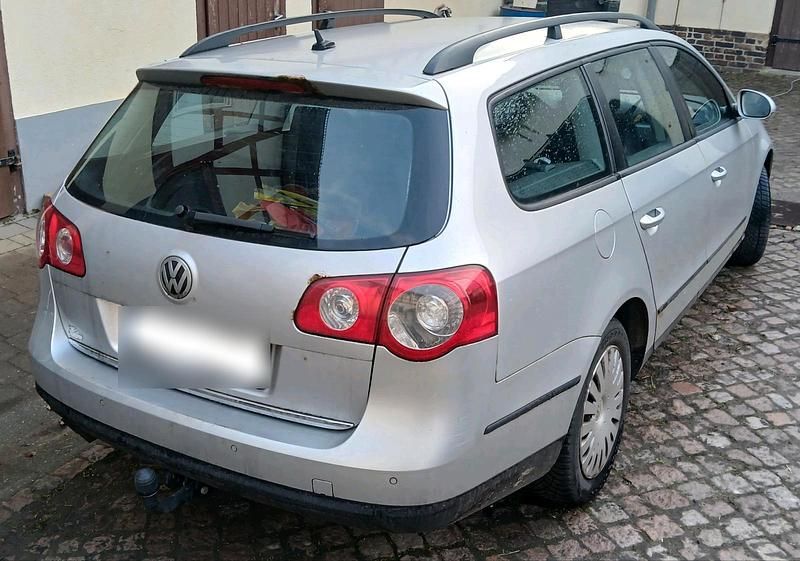 Gebraucht VW Passat 140 PS (102 kW) 2008 Silber Kombi