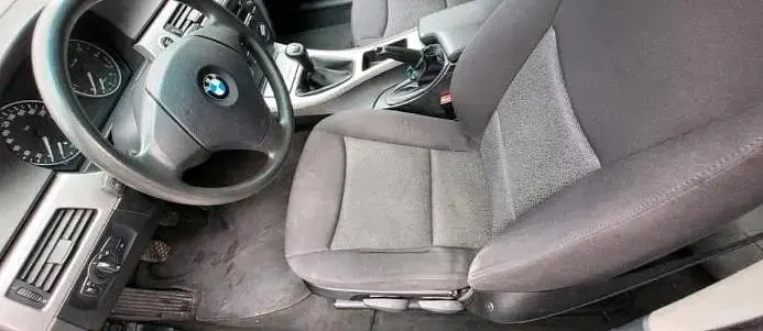 Gebraucht BMW 318 Basis 129 PS (94 kW) 2006 Schwarz Kombi