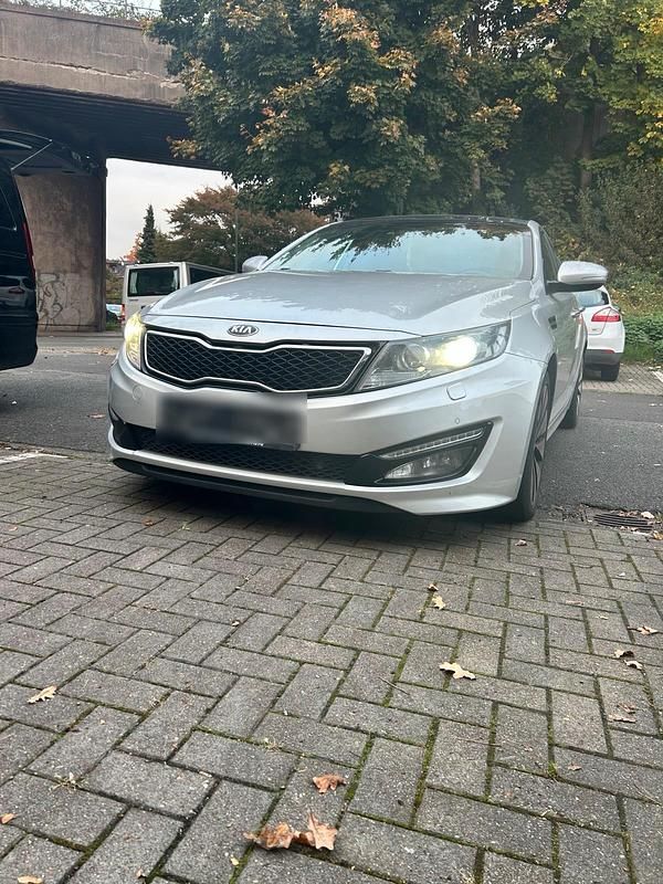 Gebraucht Kia Optima 136 PS (100 kW) 2012 Silber Limousine