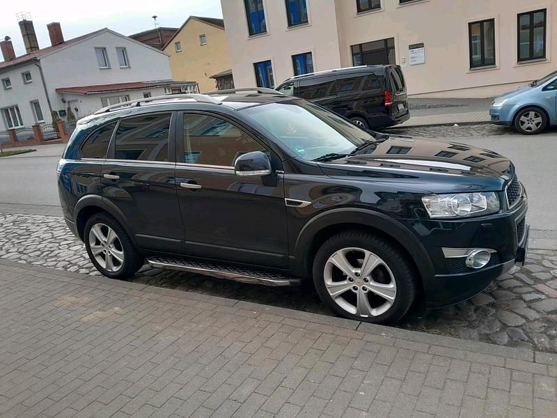 Gebraucht 2011 Chevrolet Captiva SUV | 7.000 € - Bild 1/4