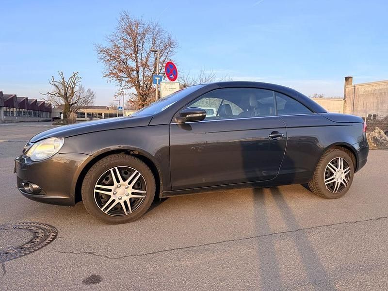 Gebraucht VW Eos Edition 122 PS (89 kW) 2010 Braun Cabrio