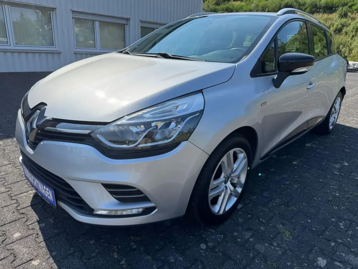 Gebraucht Renault Clio GrandTour LIMITED 90 PS (66 kW) 2019 Silber Kombi