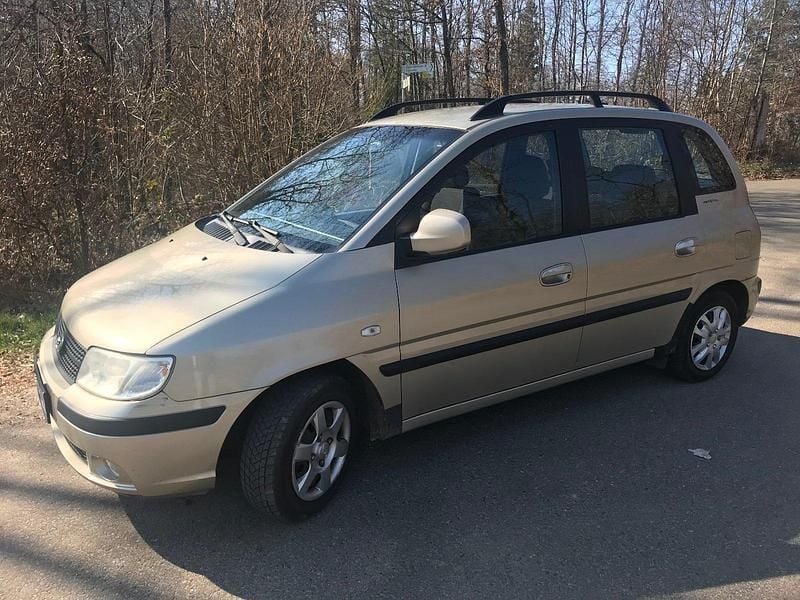 Gebraucht Hyundai Matrix 76 PS (55 kW) 2008 Gelb Van / Kleinbus