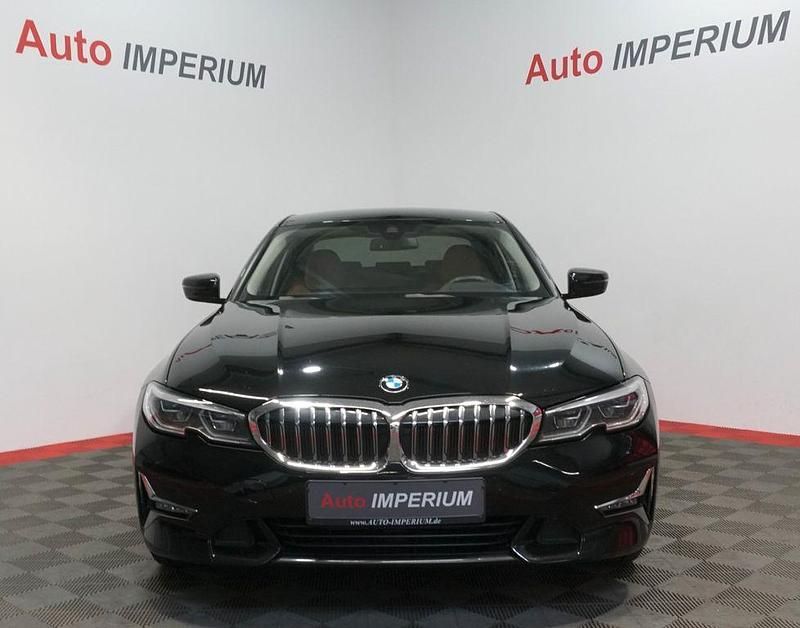 Gebraucht BMW 330 Luxury Line 265 PS (194 kW) 2020 Schwarz Limousine
