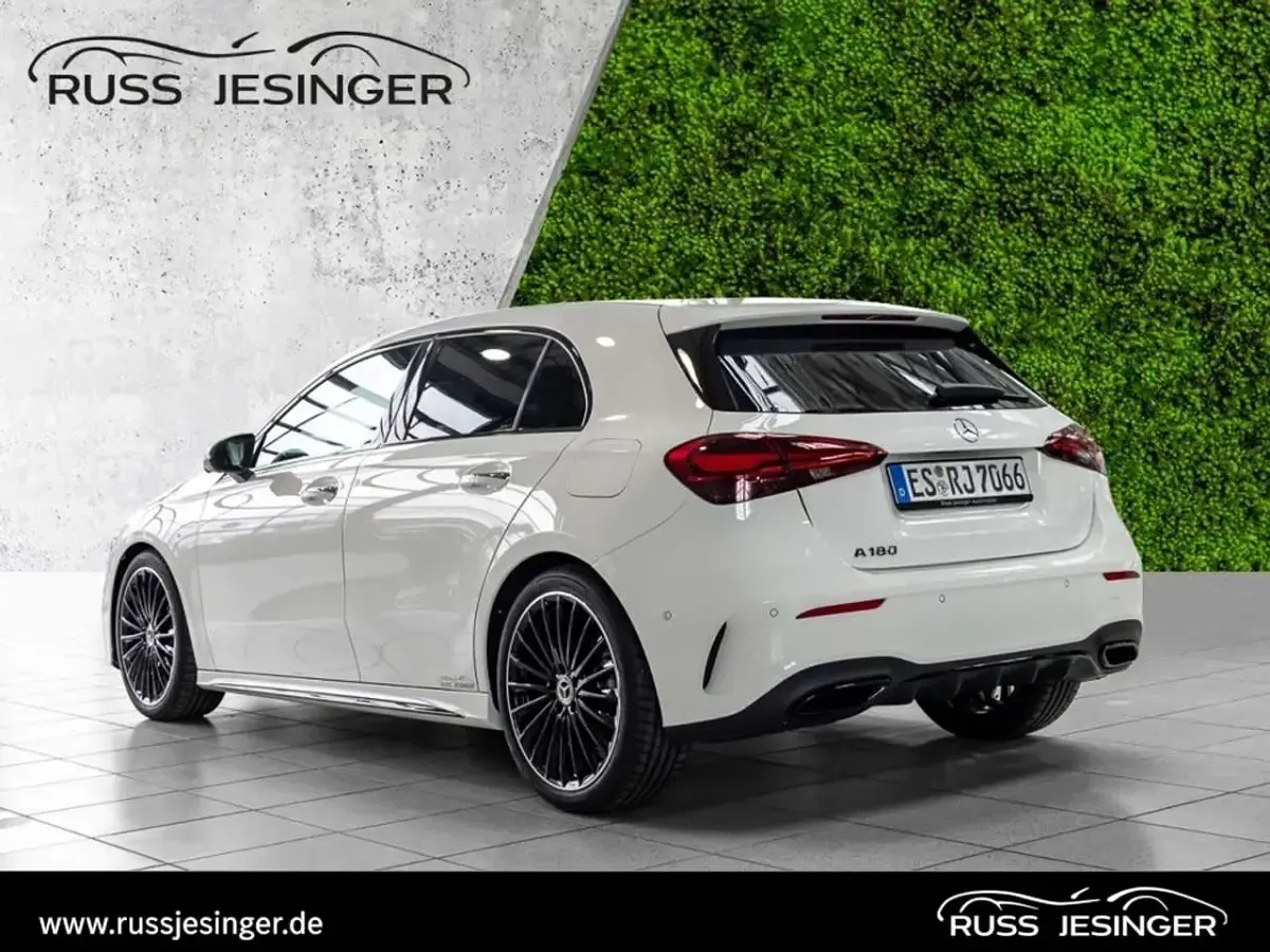 Gebraucht Mercedes A180 AMG 136 PS (100 kW) 2026 Weiß Limousine