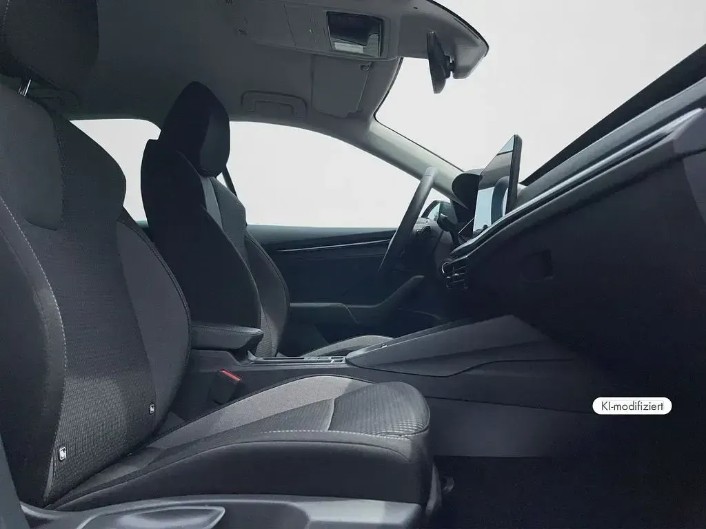 Gebraucht Skoda Octavia Tour 150 PS (110 kW) 2025 Graphitegrau metallic (metallic) Limousine