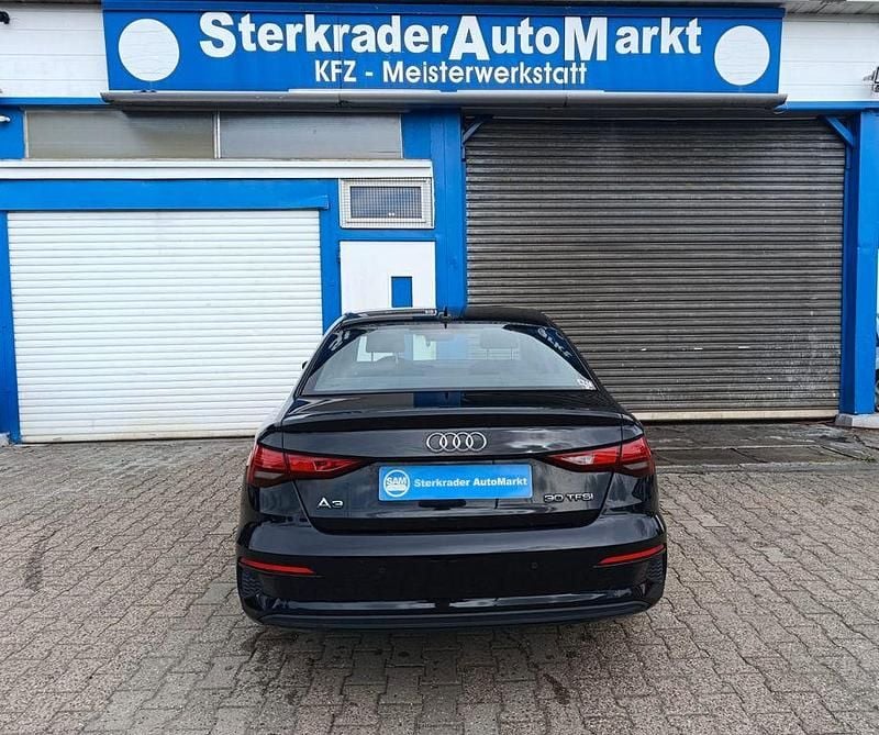 Gebraucht Audi A3 Basis 110 PS (80 kW) 2023 Schwarz Limousine