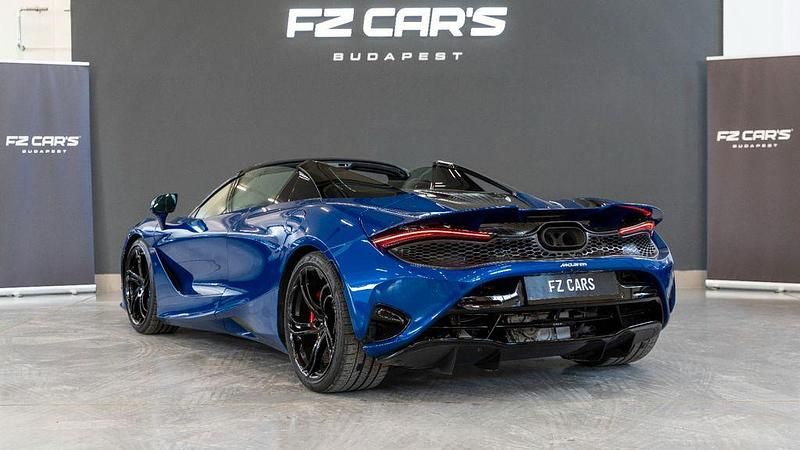 Gebraucht McLaren 750S 751 PS (552 kW) 2024 Blau Cabrio