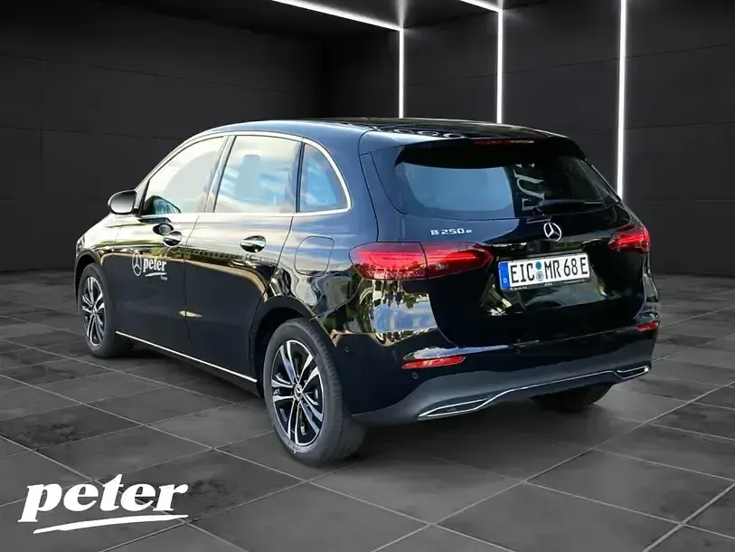 Gebraucht Mercedes B250e Progressive 163 PS (119 kW) 2025 Schwarz Kleinwagen