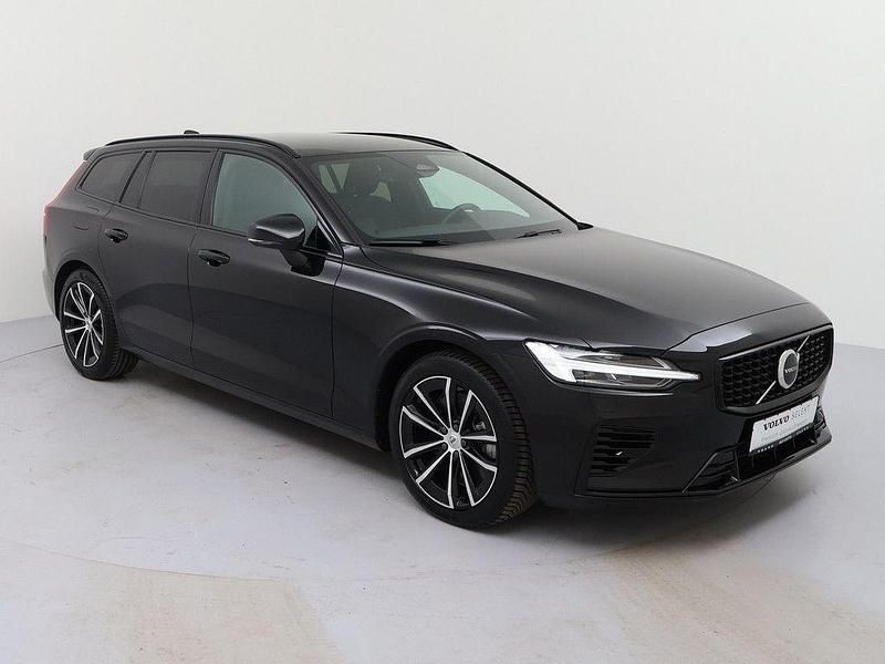 Gebraucht Volvo V60 Plus 398 PS (292 kW) 2022 Schwarz Kombi