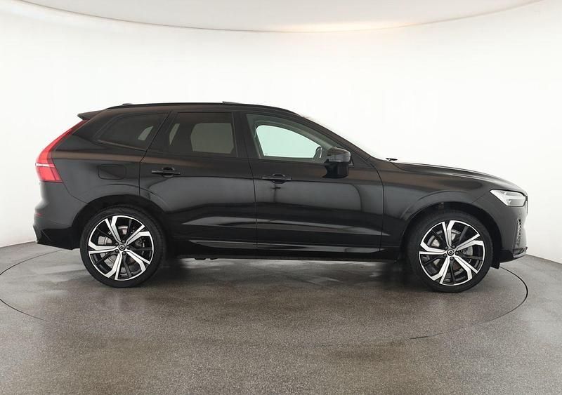 Gebraucht Volvo XC60 Plus 197 PS (144 kW) 2023 Onyx black SUV