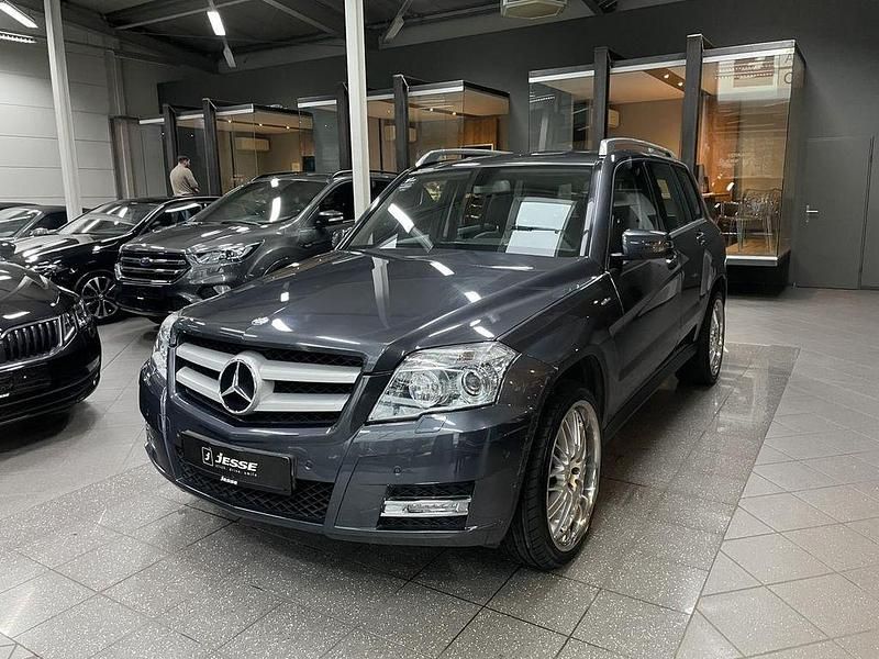 Tenoritgrau metalliclack (metallic) Gebraucht 2012 Mercedes GLK350 Sport SUV | 19.990 € (Etwas zu teuer) - Bild 1/4