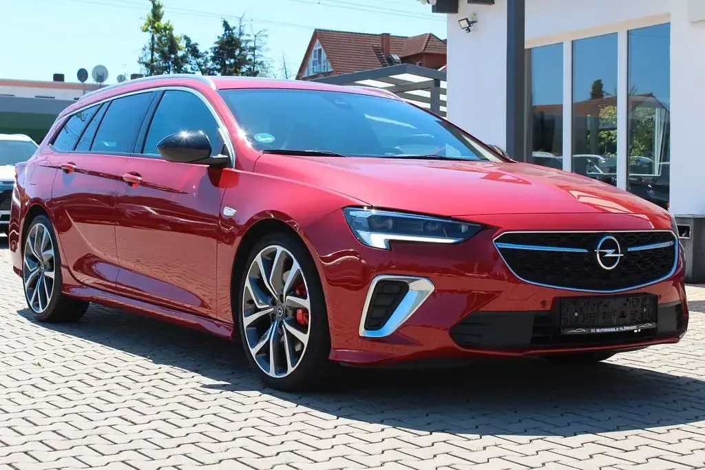 Usata Opel Insignia 230 CV (169 kW) 2021 Rosso Station wagon