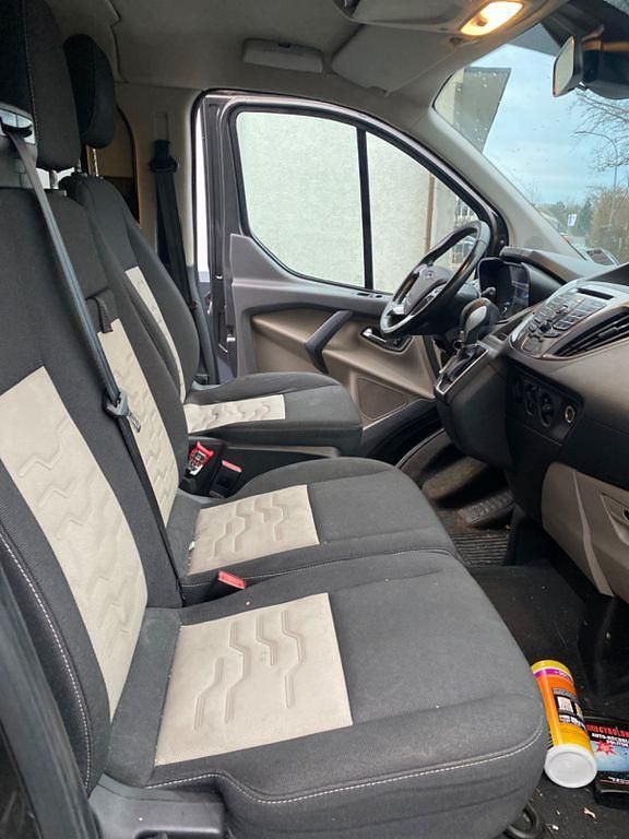 Gebraucht Ford Tourneo 170 PS (125 kW) 2017 Grau Kombi