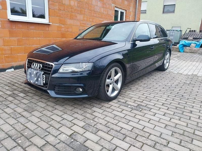 Blau Gebraucht 2011 Audi A4 Ambition Kombi | 7.900 € (Fairer Preis) - Bild 1/4