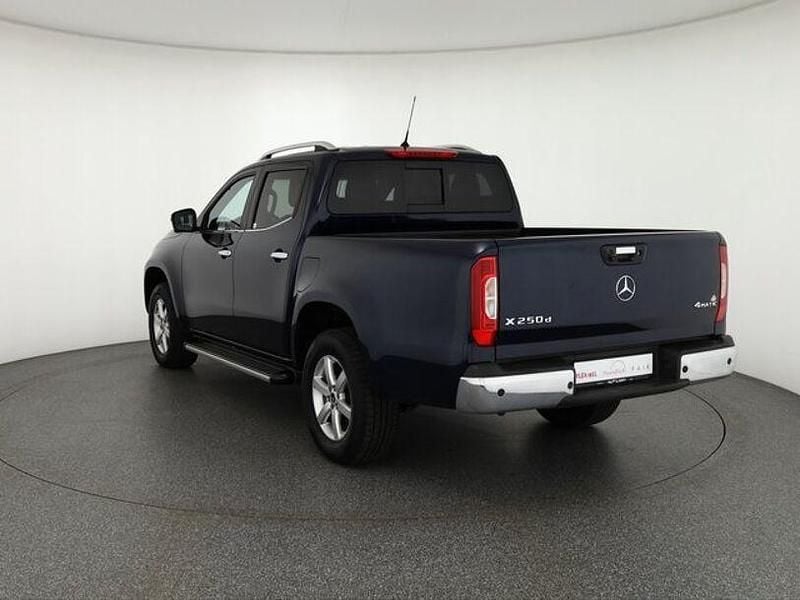 Second-hand Mercedes X250 Edition 190 CP (139 kW) 2019 Albastru Pickup