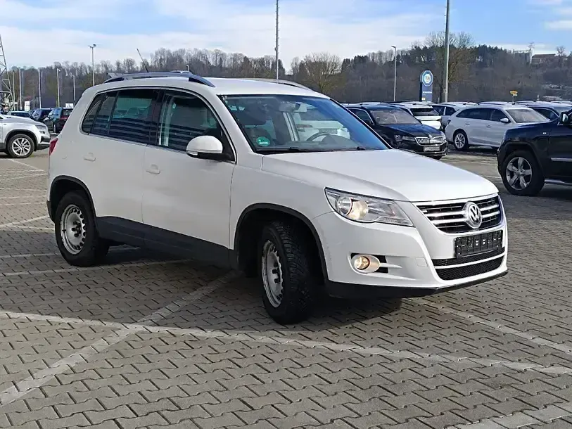 Gebraucht VW Tiguan Sportline 150 PS (110 kW) 2009 Candyweiß SUV