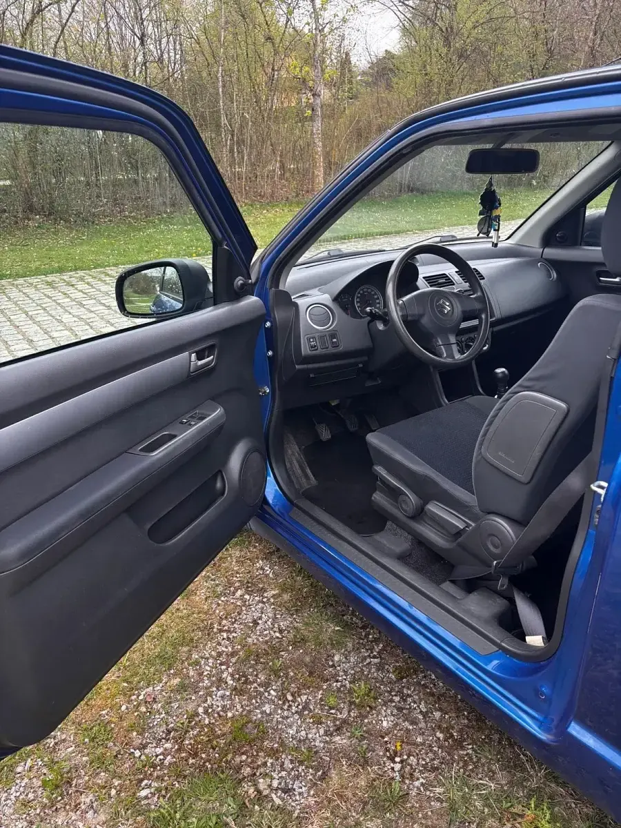 Gebraucht Suzuki Swift 92 PS (67 kW) 2008 Blau Kleinwagen