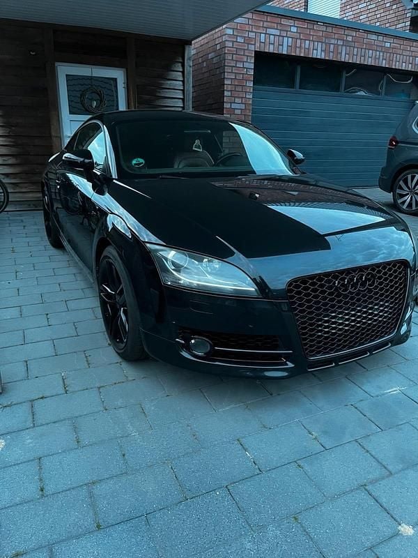 Schwarz Gebraucht 2008 Audi TT Design Coupé | 5.950 € (Fairer Preis) - Bild 1/4