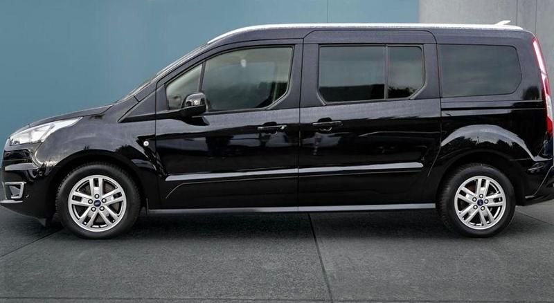 Schwarz Gebraucht 2020 Ford Tourneo Titanium Van / Kleinbus | 19.000 € (Etwas zu teuer) - Bild 1/2