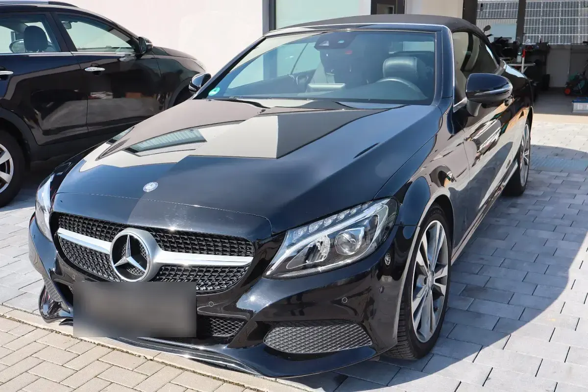 Gebraucht Mercedes C220 170 PS (125 kW) 2017 Schwarz Cabrio