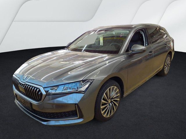 Graphitegrau metallic Gebraucht 2024 Skoda Superb LAURIN & KLEMENT Kombi | 40.430 € (Teuer) - Bild 1/4