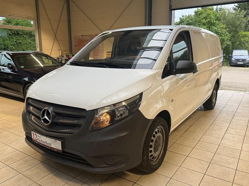Gebraucht Mercedes Vito 163 PS (119 kW) 2019 Weiß Van