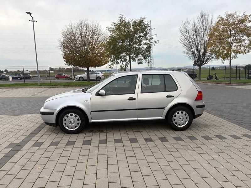 Gebraucht VW Golf III 75 PS (55 kW) 1999 Silber Kleinwagen