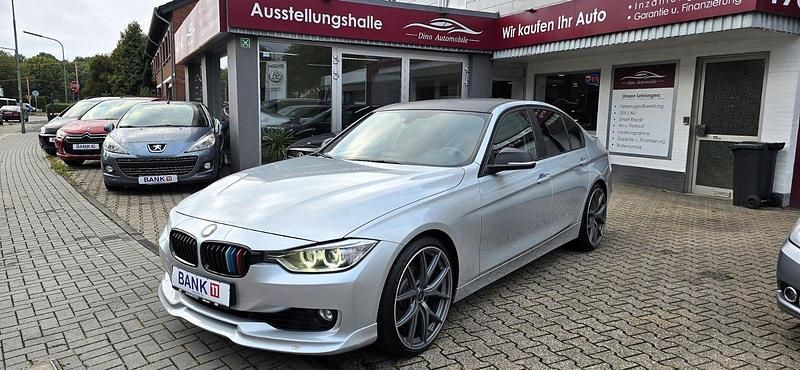 Silber Gebraucht 2013 BMW 328 Comfort Edition Limousine | 14.999 € (Fairer Preis) - Bild 1/4