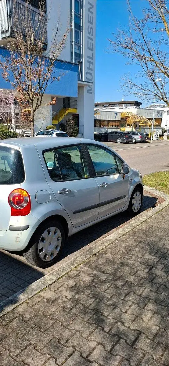 Gebraucht Renault Modus 88 PS (64 kW) 2005 Silber Van / Kleinbus