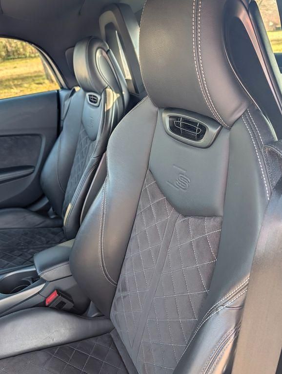 Gebraucht Audi TT Roadster Ambiente 310 PS (228 kW) 2017 Weiß Cabrio