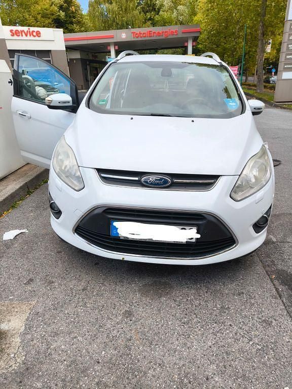 Weiß Gebraucht 2011 Ford Grand C-Max Trend Van / Kleinbus | 3.800 € (Guter Preis) - Bild 1/4