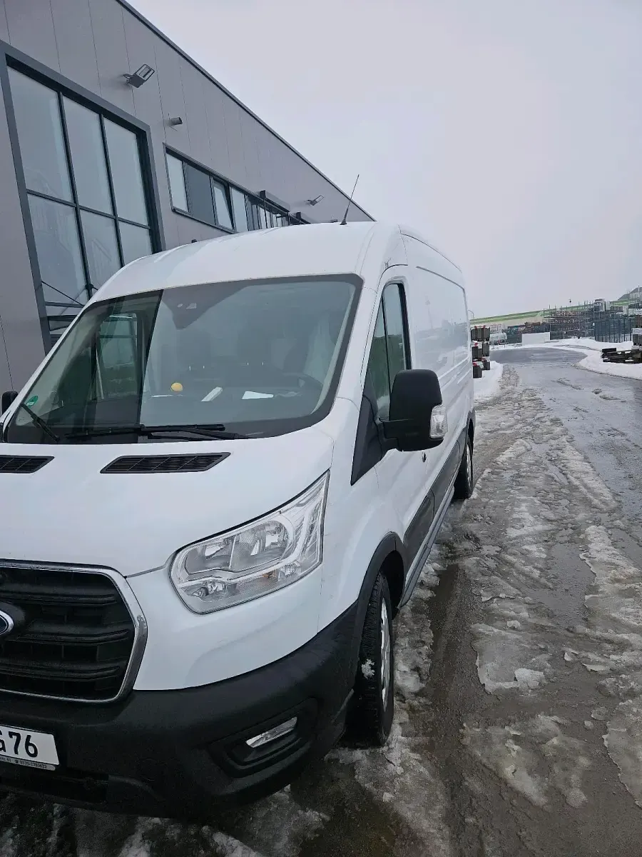 Gebraucht Ford Transit 170 PS (125 kW) 2020 Weiß Van / Kleinbus