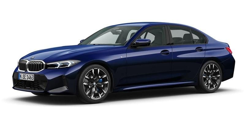 Blau Gebraucht 2024 BMW 330 Comfort Edition Limousine | 55.822 € - Bild 1/4