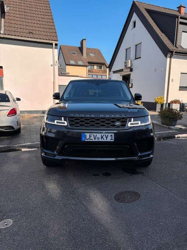 Grau Gebraucht 2020 Land Rover Range Rover Sport HSE Dynamic SUV | 49.000 € (Fairer Preis) - Bild 1/4
