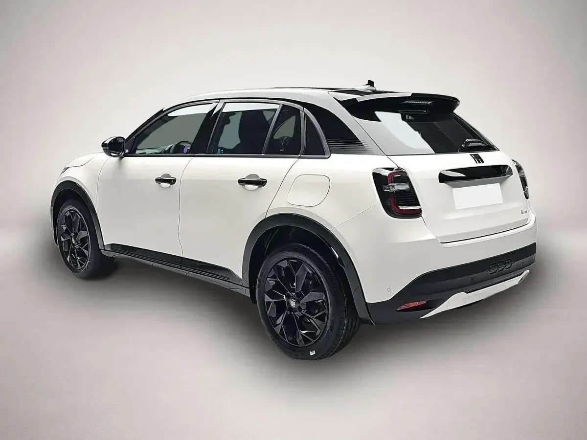 Neu Fiat 600 Street 101 PS (74 kW) 2026 Manufacturer SUV